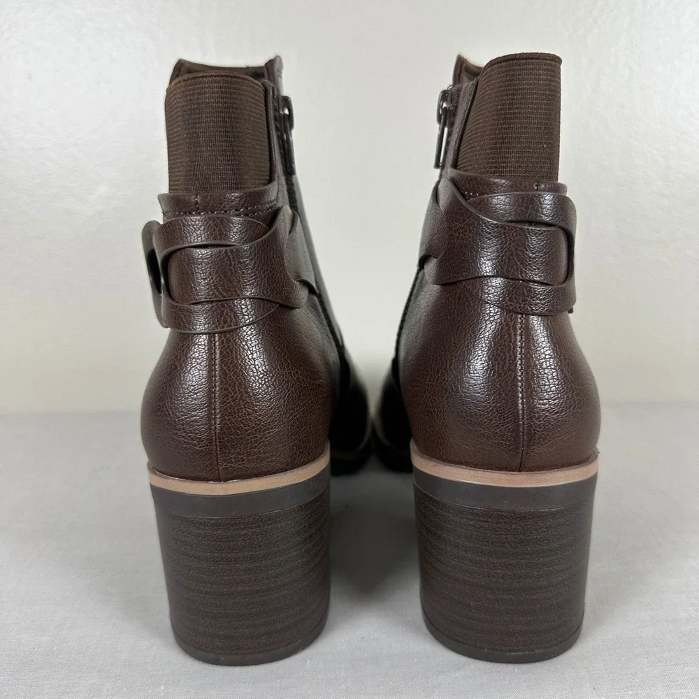 Baretraps Women's‎ 9M Dezzi Ankle Boots Brown Block Heel Ring Detail